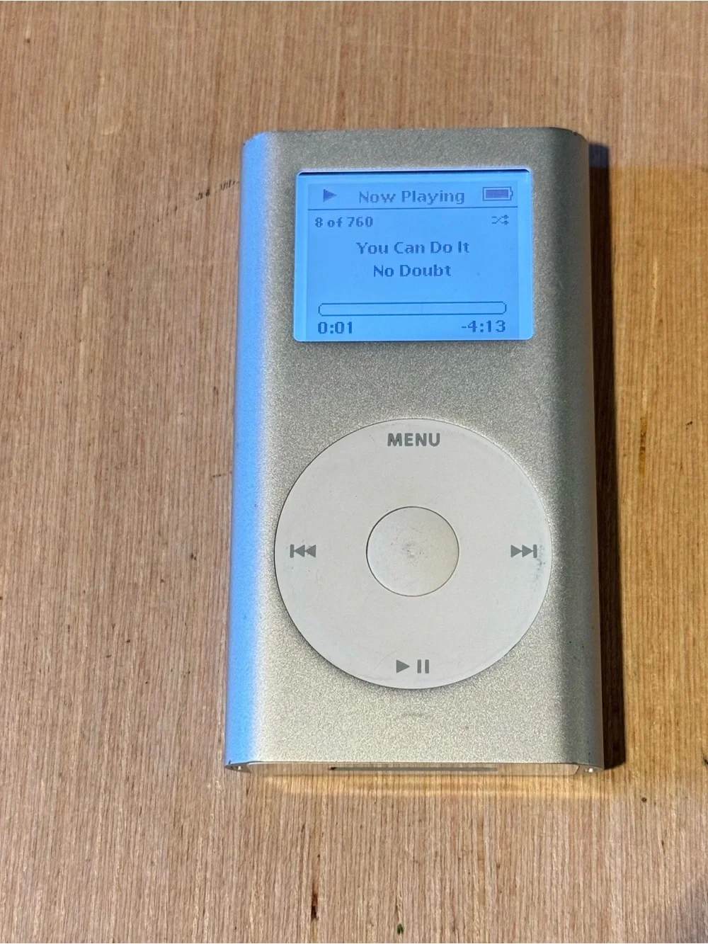 iPod Mini 1st Gen Model:A1051 4GB Silver Tested Good w/760 Song Read Info Below!